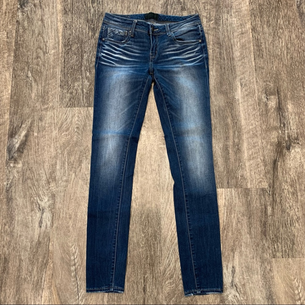 Buckle Black Fit No. 23 Dark Wash Denim Skinny Jeans in Size 28